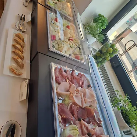 エウロパ ホテル 4*